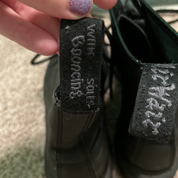 Matte all black Doc Marten’s boots - Picture 6 of 9